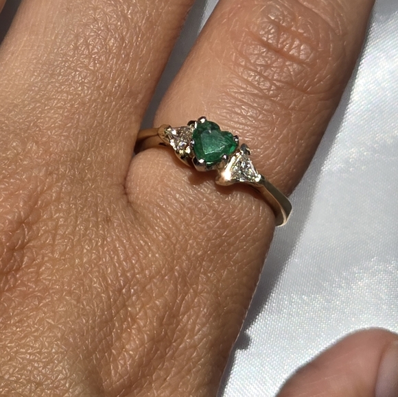Emerald Heart Trilliant Diamonds 14k Ring - Picture 2 of 9
